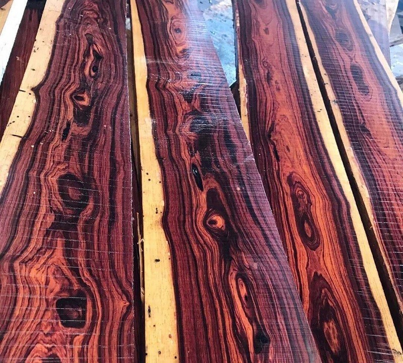 gỗ cẩm lai, gỗ cẩm lai đỏ