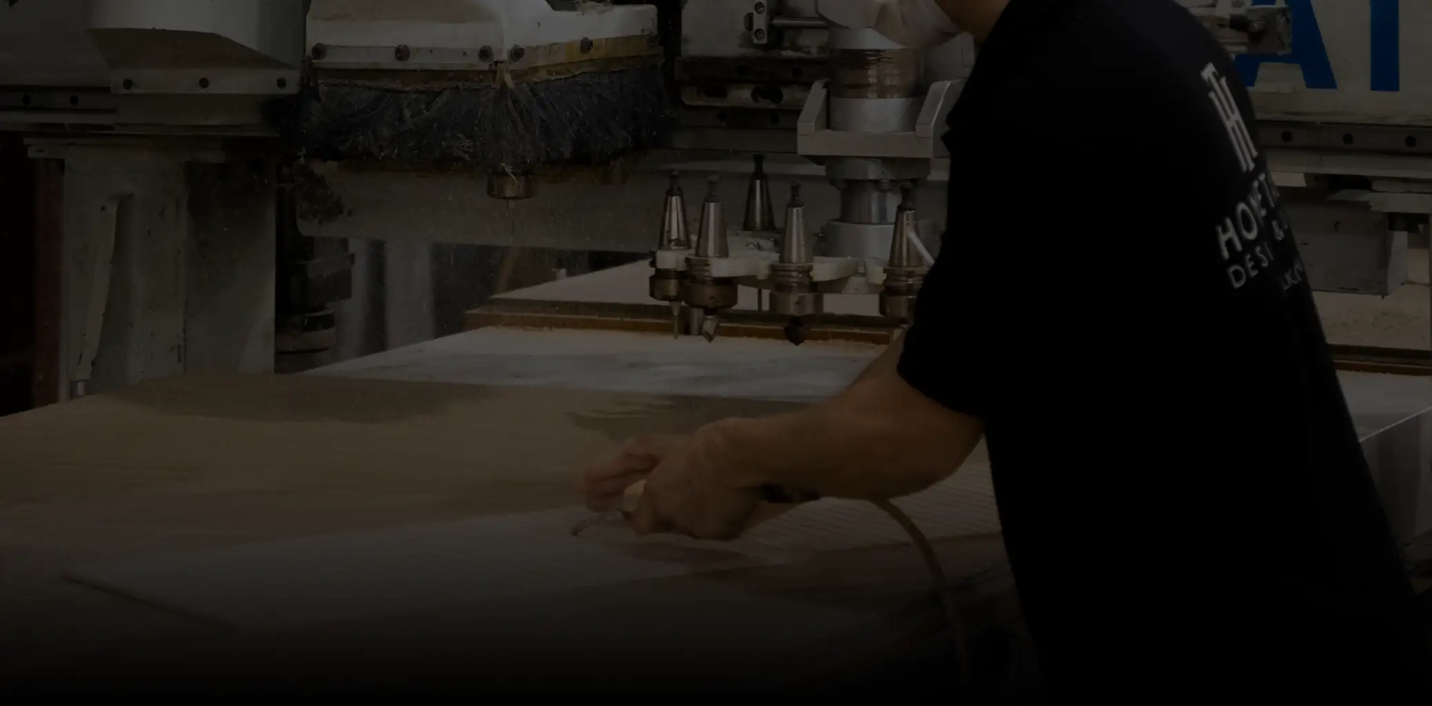 banner-tuyen-dung-noi-that-hometalk