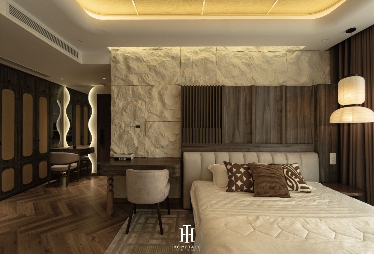 phong ngu master voi vach tuong bang tam pu gia da va giuong lon em ai